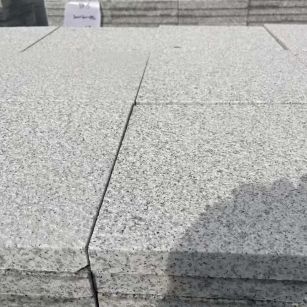 汕尾 白麻花岗岩石材推荐 荔枝面地铺石