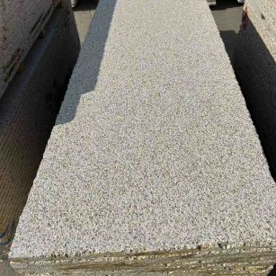 汕尾 黄金麻花岗岩荔枝面毛板，半成品