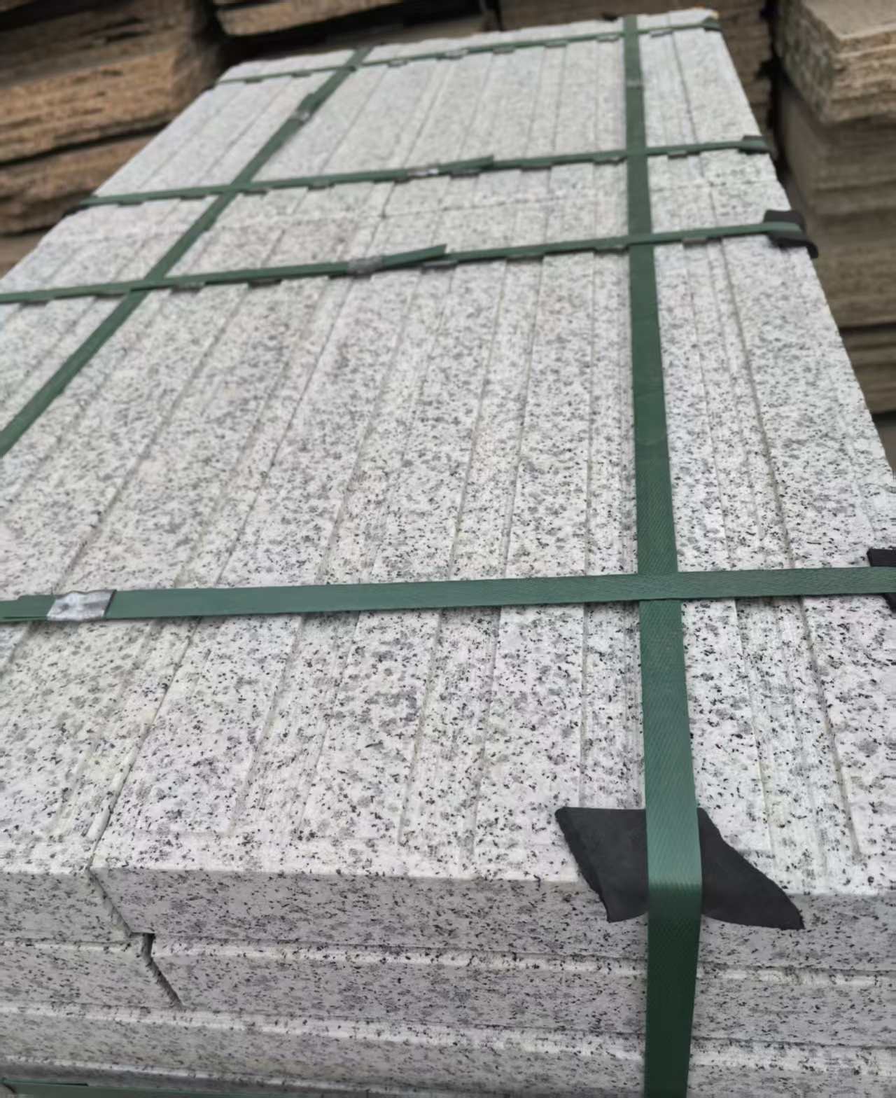 汕尾 白麻花岗岩直行盲道石，盲条，地铺石