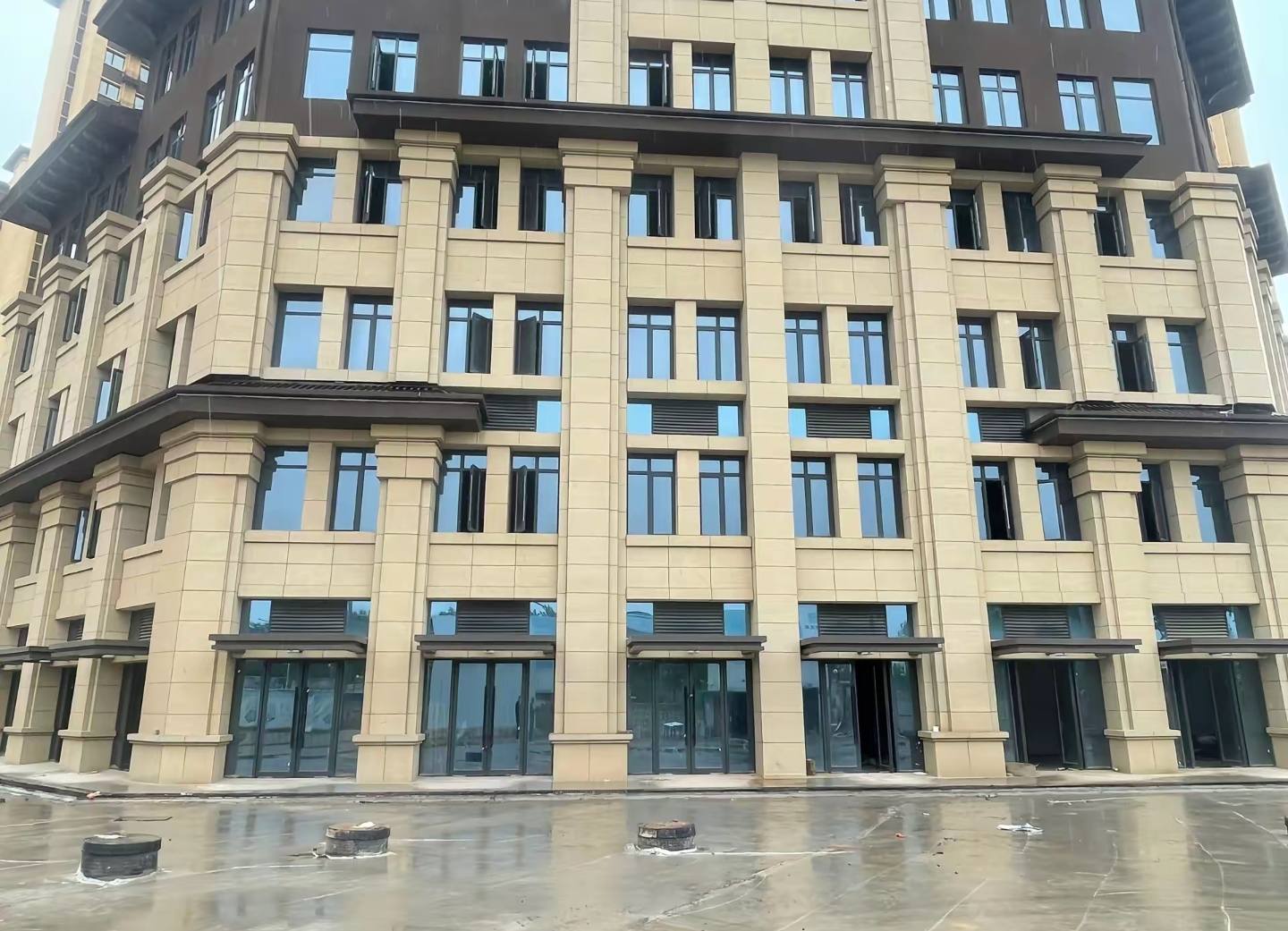 汕尾 黄金麻花岗岩荔枝面小区外墙干挂