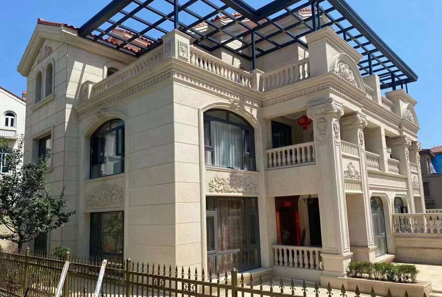 汕尾 黄金麻花岗岩荔枝面别墅外墙干挂