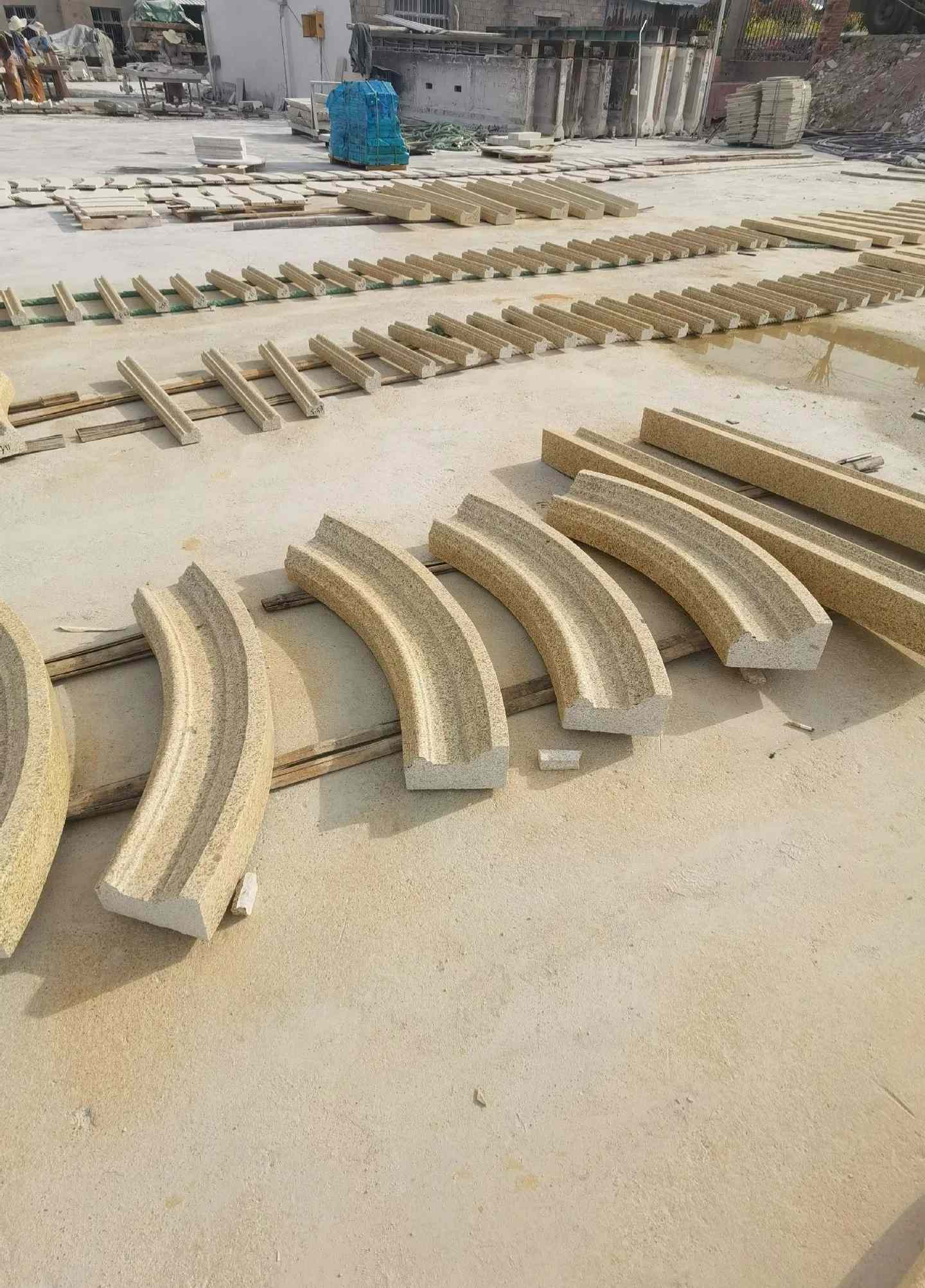 汕尾 黄金麻花岗岩别墅线条