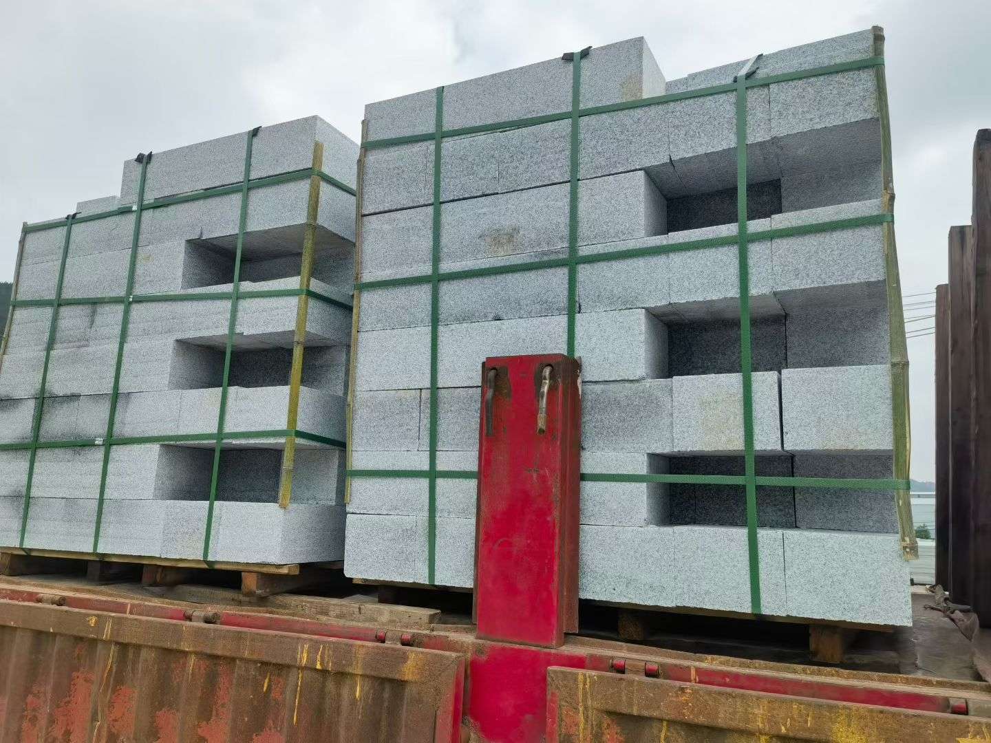 汕尾 芝麻白花岗岩路沿石，平石，路侧石，马路牙子，路缘石，立缘石，平缘石等