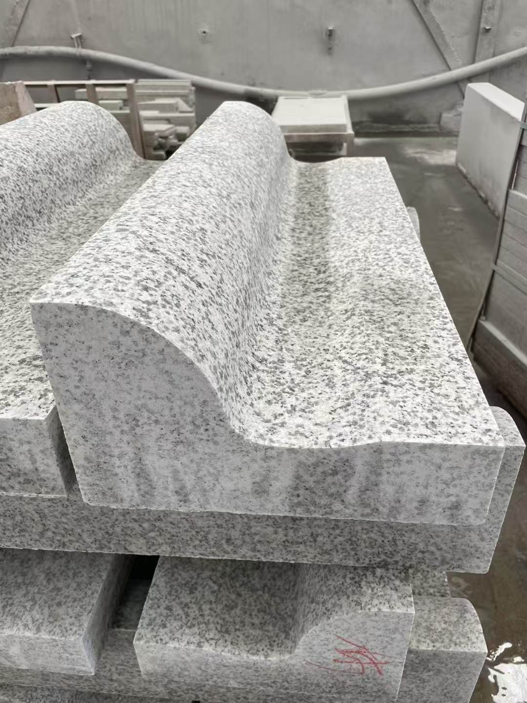 汕尾 白麻花岗岩S型路沿石，路侧石，马路牙子等