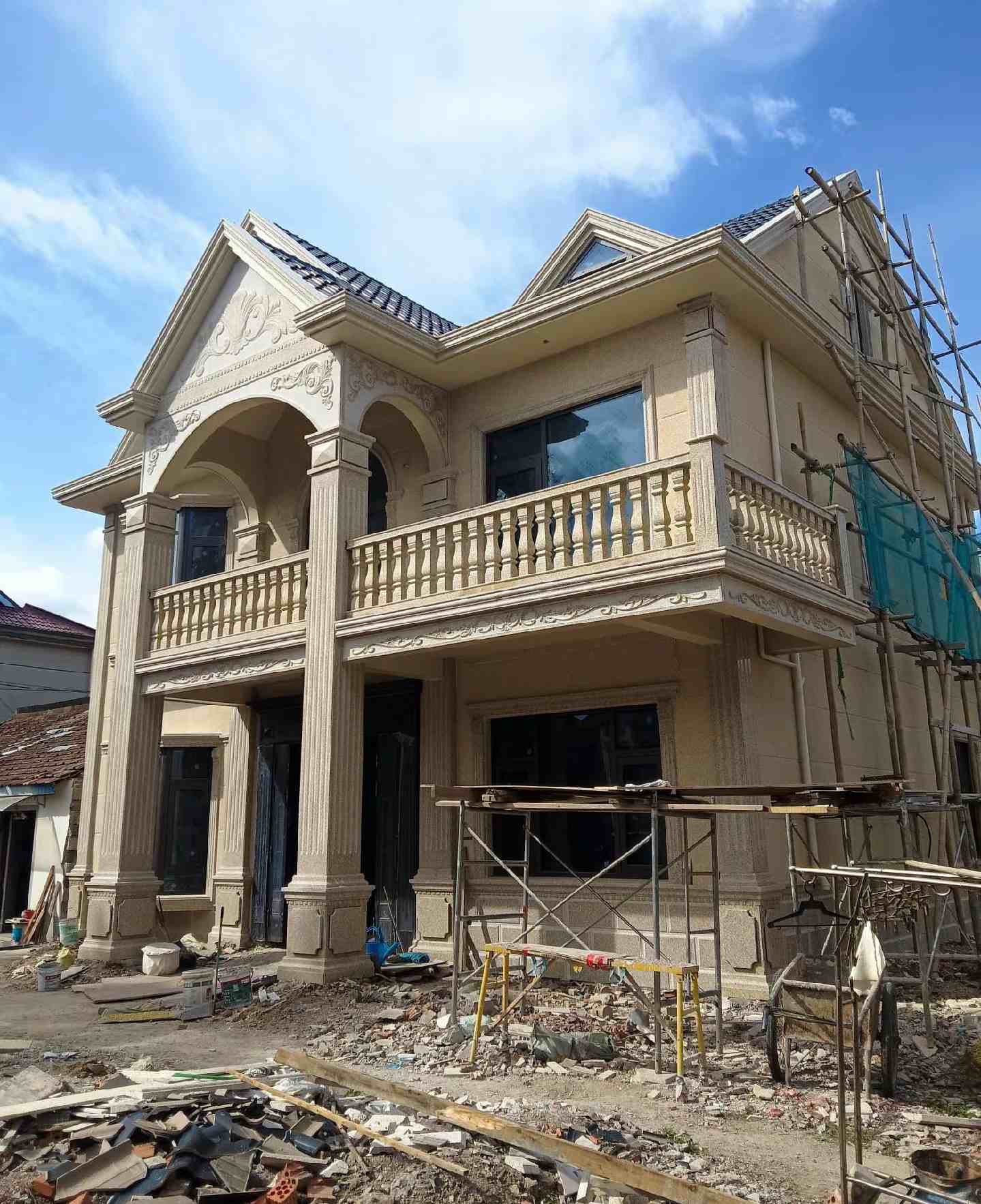 汕尾 黄金麻花岗岩石材私人别墅雕花门楼柱阳台栏杆