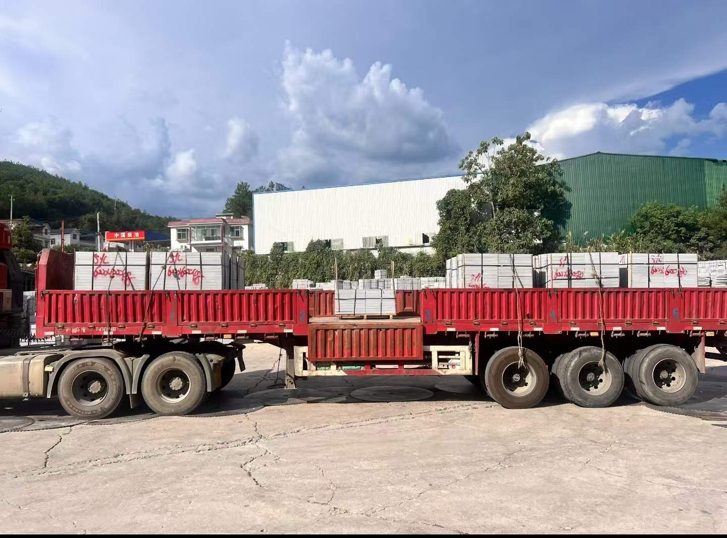 汕尾 芝麻灰花岗岩地铺石出货日常